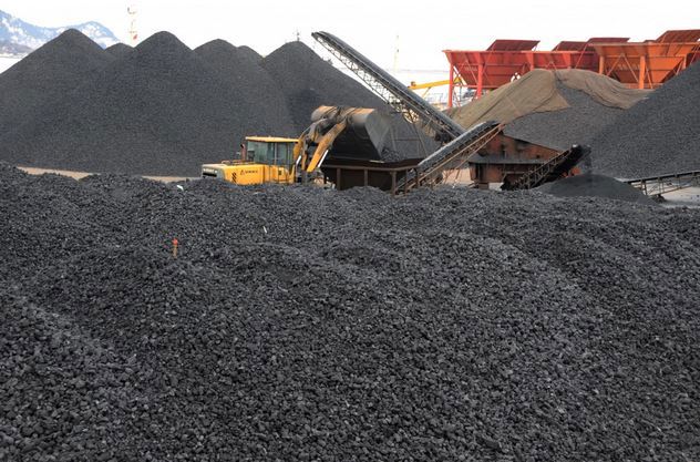  Trung Quốc vẫn giữ vững lập trường cứng rắn với Australia.  Ảnh: Reuters. 