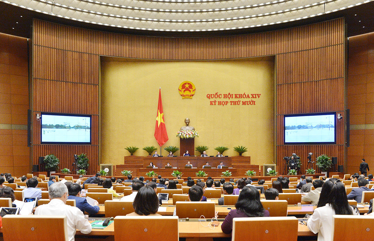 Toàn cảnh phiên thảo luận của Quốc hội ngày 4/11/2020. Nguồn: quochoi.vn