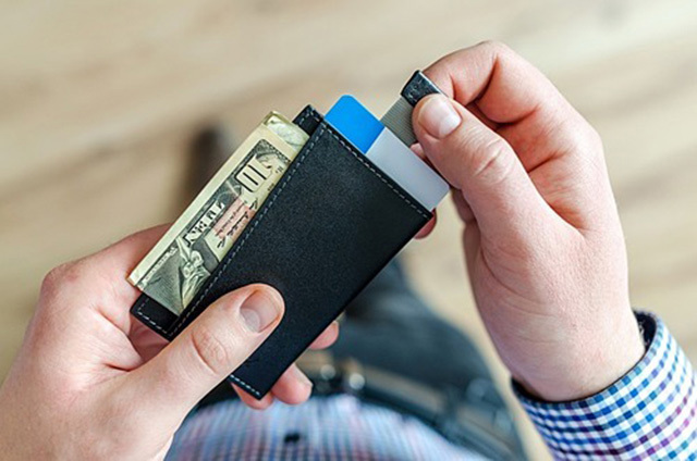 Tích cực kiếm thêm những số tiền nhỏ thường xuyên sẽ góp phần đạt được mục tiêu lớn. Ảnh: pxhere