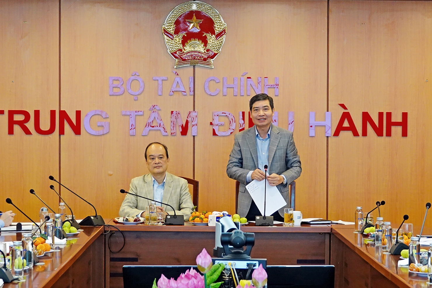 Thứ trưởng Bộ Tài chính Tạ Anh Tuấn chỉ đạo Hội nghị. Ảnh: MOF