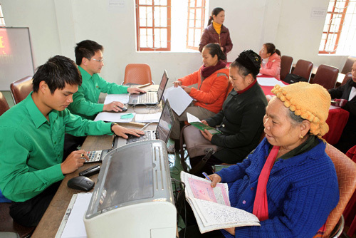 Tín dụng ưu đãi cho người nghèo là một trong những điểm sáng góp phần vào công cuộc giảm nghèo bền vững. Nguồn: internet