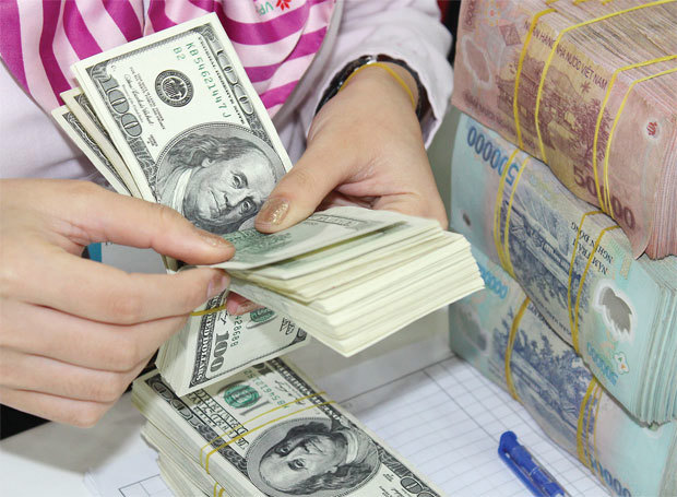 Trong vòng 5 tháng, Việt Nam đã hai lần nâng tỷ giá VND tổng cộng ở mức 2%. Nguồn: internet