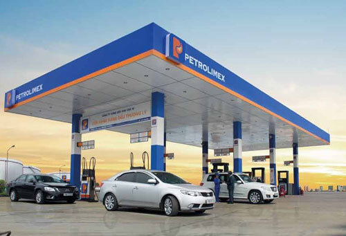 Diễn biến và phương án điều hành giá xăng dầu thời gian qua hoàn toàn độc lập với việc điều chỉnh tăng thuế bảo vệ môi trường. Nguồn: internet