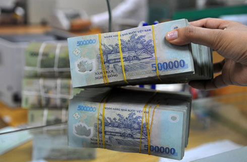 Một số chuyên gia dự báo mức giảm của VND sẽ không chỉ dừng lại ở 2%. Nguồn: internet
