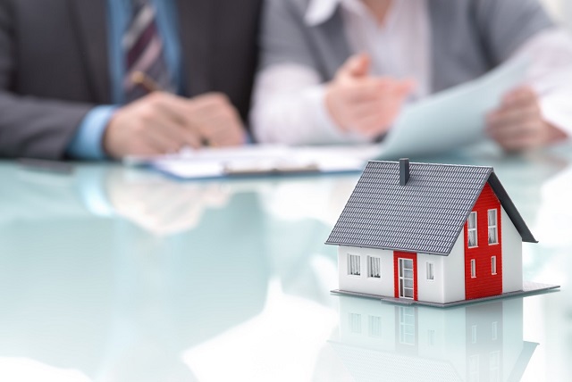 Số dư nợ cho vay BĐS của các ngân hàng tăng lên và dòng tiền chủ yếu dồn vào lĩnh vực này. Nguồn: internet