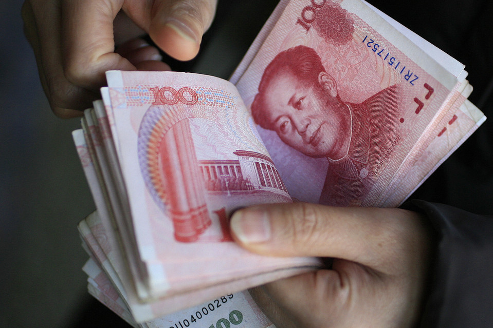Nhân dân tệ chưa vượt được USD để “chui” vào giỏ của IMF. Nguồn: internet