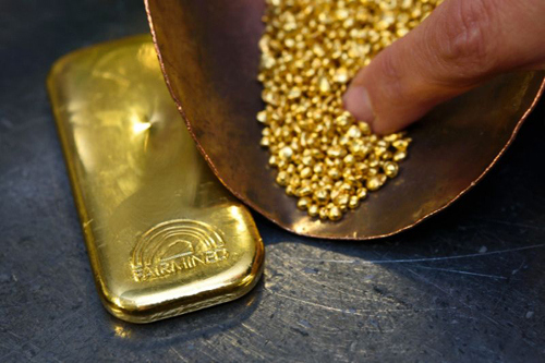 Giá vàng lần lượt tìm lại mốc 1.330 USD, 1.340 USD rồi vượt 1.350 USD trong tuần này.