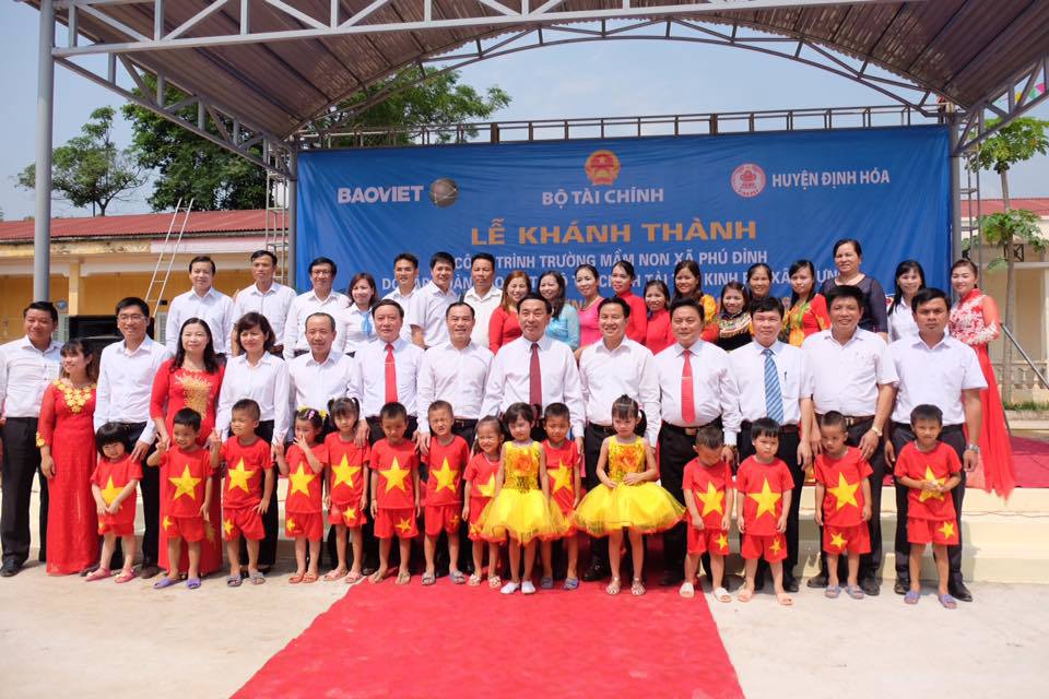 Công trình là món quà cán bộ ngành Tài chính và Tập đoàn Bảo Việt tri ân đồng bào huyện Định Hóa.