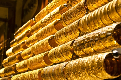 Vàng thế giới giảm mạnh kéo vàng trong nước giảm mạnh.