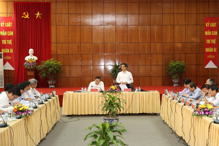 Bộ Khoa học Công nghệ cần sửa đổi quy định kiểm tra chất lượng hàng hóa, giảm thời gian thông quan.