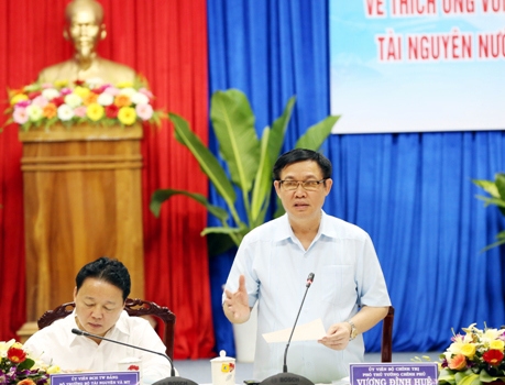 Phó Thủ tướng Vương Đình Huệ phát biểu tại Hội nghị.