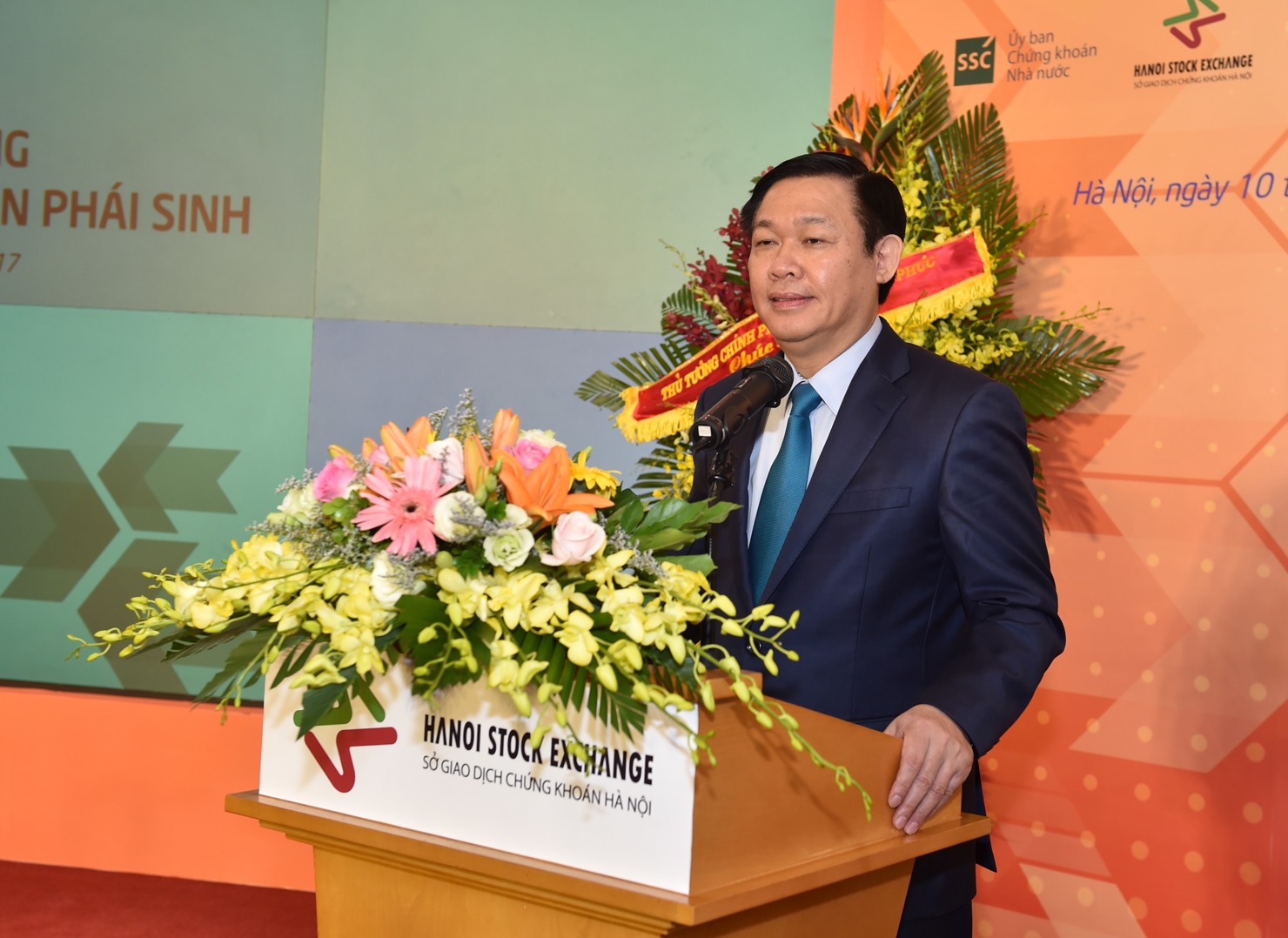 Phó Thủ tướng Chính phủ Vương Đình Huệ phát biểu chỉ đạo tại buổi lễ. Nguồn: VGP