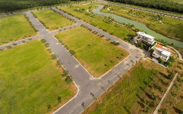   Theo ông Châu, "cơn sốt" đất nền có khả năng tái phát vào cuối 2017 cho đến thời điểm Tết Mậu Tuất 2018. Nguồn: internet