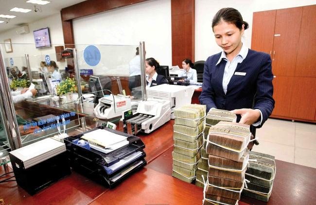 Hiện mặt bằng lãi suất cho vay phổ biến đối với các lĩnh vực ưu tiên ở mức 6 - 6,5%/năm đối với ngắn hạn. Nguồn: internet
