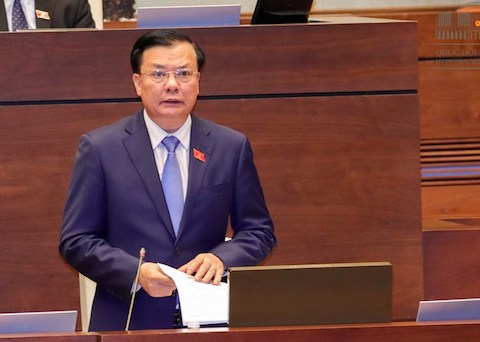 Bộ trưởng Bộ Tài chính Đinh Tiến Dũng đã có phát biểu, giải trình trước đại biểu Quốc hội và cử tri về tỷ lệ huy động ngân sách. Nguồn: internet