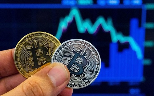 Bitcoin đang bị "bỏ rơi" khi khối lượng giao dịch bình quân mỗi ngày đã sụt giảm chỉ còn một nửa so với mức đỉnh cuối năm 2017. Nguồn: internet