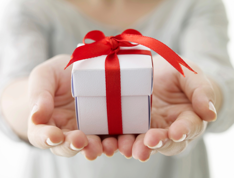 Hãy thể hiện sự sáng tạo của bạn để người phụ nữ thân yêu của mình có một ngày 8/3 thật ngọt ngào. Nguồn: internet