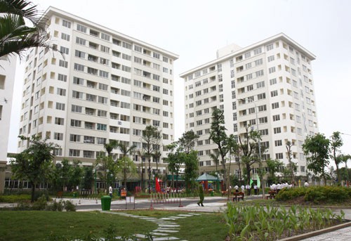 Chi phí cho nhà ở (thuê nhà, tiết kiệm mua nhà, trả góp mua nhà) chiếm khoảng 30-40% thu nhập hộ gia đình. Nguồn: internet