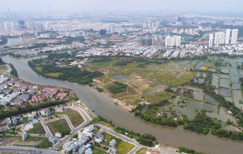 Những hạn chế, yếu kém trong công tác quản lý và sử dụng đất đai hiện nay dẫn đến tình trạng đất đai sử dụng không đúng mục đích, lãng phí. Nguồn: internet