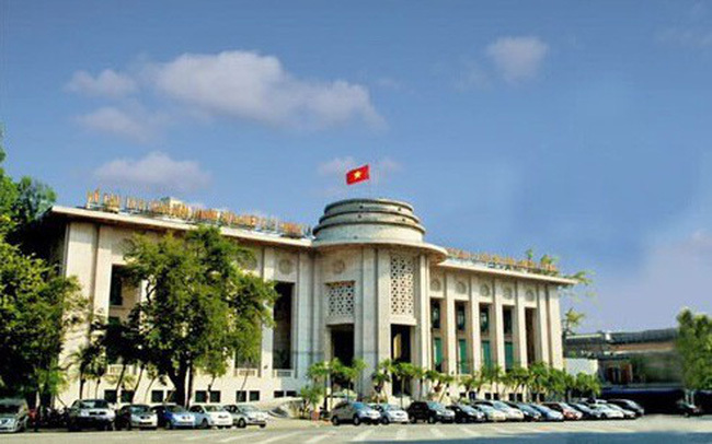 NHNN đã điều chỉnh giảm 1% giá bán USD cho các thành viên tham gia thị trường. Nguồn: internet