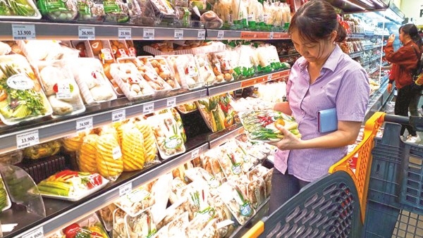 Chiến tranh thương mại có thể tác động lên giá cả hàng hóa đắt đỏ hơn. Nguồn: internet