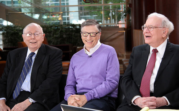 Từ trái qua: Charlie Munger, Warren Buffett và Bill Gates. Nguồn: internet