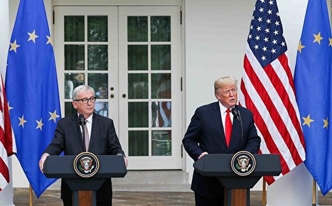 Việc Mỹ và Liên minh châu Âu (EU) nhất trí giảm rào cản thương mại đối với hàng hóa xuất khẩu của hai bên đã giúp củng cố lòng tin của các nhà đầu tư. Nguồn: internet