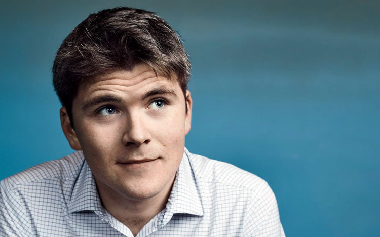 John Collison - tỷ phú trẻ nhất thế giới nói rằng: Thành công của công ty do anh làm chủ đến từ sự nỗ lực của cả ê kíp chứ không chỉ của riêng anh. Ảnh: Fast Company.