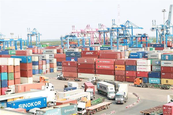 Việt Nam có thành tích tăng trưởng xuất khẩu đều đặn hai con số trong nhiều năm nay. Nguồn: internet