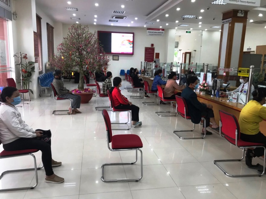 Agribank kịp thời triển khai nhiều gói tín dụng hỗ trợ khách hàng vay vốn bị ảnh hưởng bởi dịch bệnh Covid-19 để khắc phục khó khăn, ổn định sản xuất kinh doanh, đảm bảo an sinh xã hội.