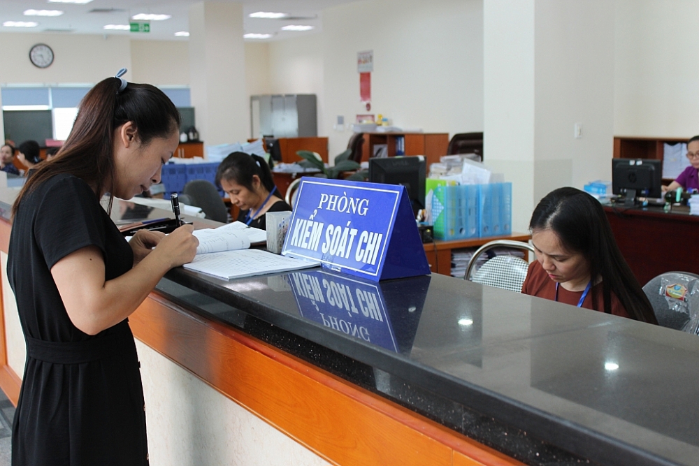 3 tháng đầu năm 2021, tỷ lệ giải ngân vốn đầu tư thuộc kế hoạch năm 2021 qua Kho bạc Nhà nước dự kiến tăng khoảng 0,5% so với cùng kỳ năm 2020.