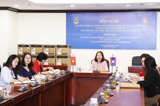 Bà Đặng Thị Thủy - Phó Tổng Giám đốc KBNN chủ trì hội nghị tại điểm cầu KBNN Việt Nam.