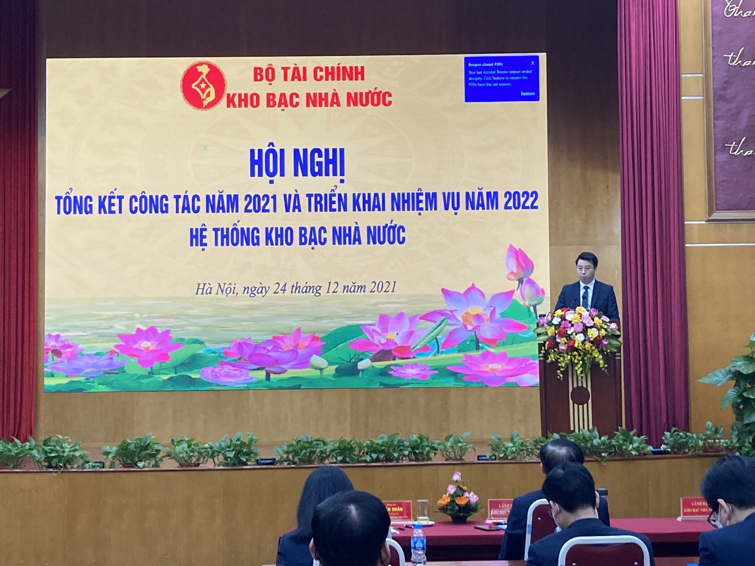 Tổng Giám đốc KBNN Trần Quân tiếp thu ý kiến chỉ đạo của Lãnh đạo Bộ Tài chính tại Hội nghị.