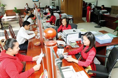 Agribank Gia Lai đang triển khai nhiều giải pháp hỗ trợ cho nông dân bị thiệt hại do hạn hán.