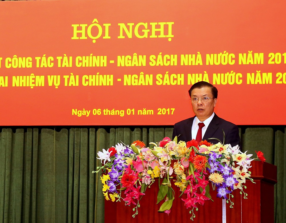 Bộ trưởng Bộ Tài chính Đinh Tiến Dũng cam kết ngành Tài chính sẽ phấn đấu hoàn thành thắng lợi nhiệm vụ tài chính – ngân sách nhà nước được giao năm 2017.