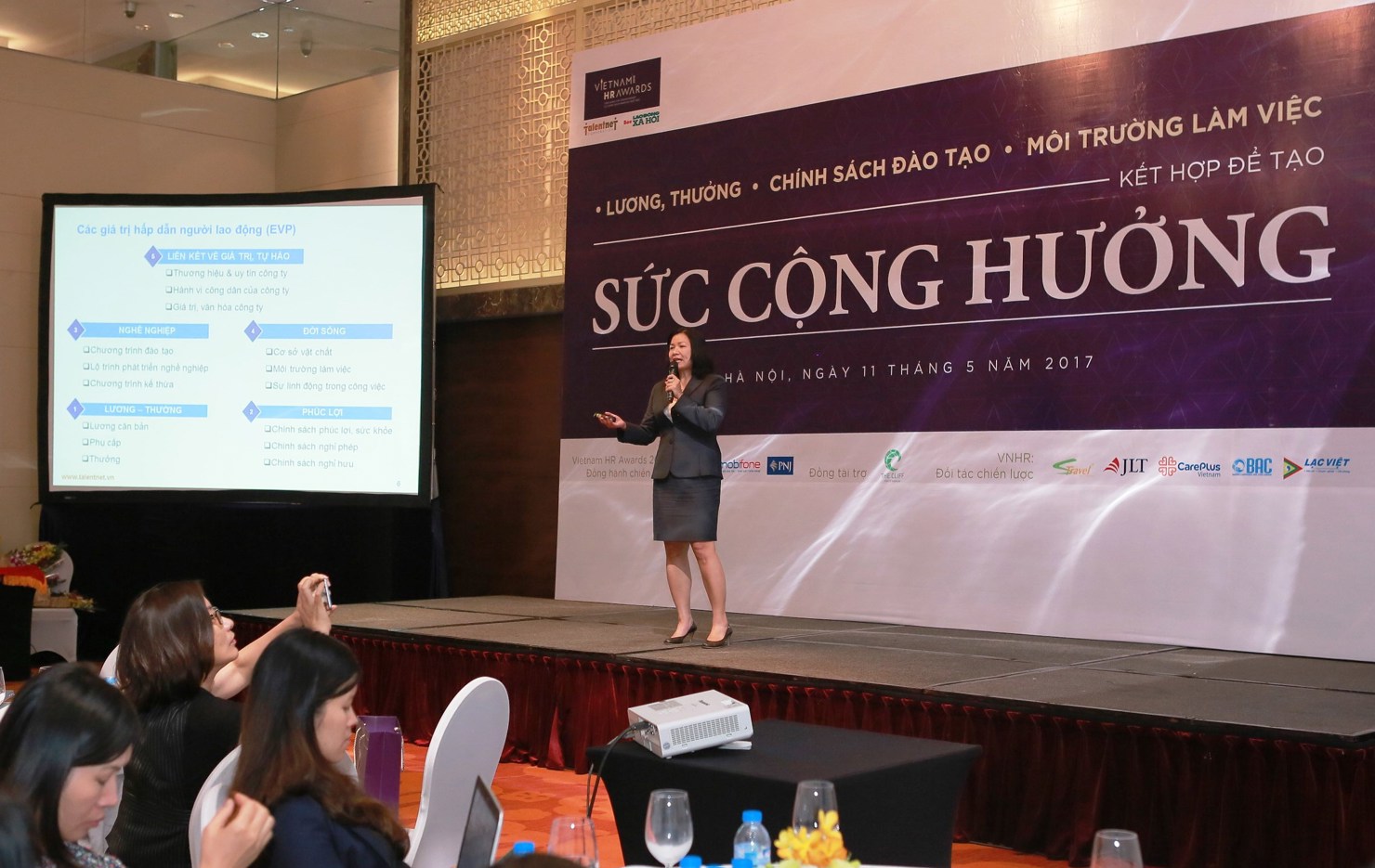 Toàn cảnh buổi hội thảo.