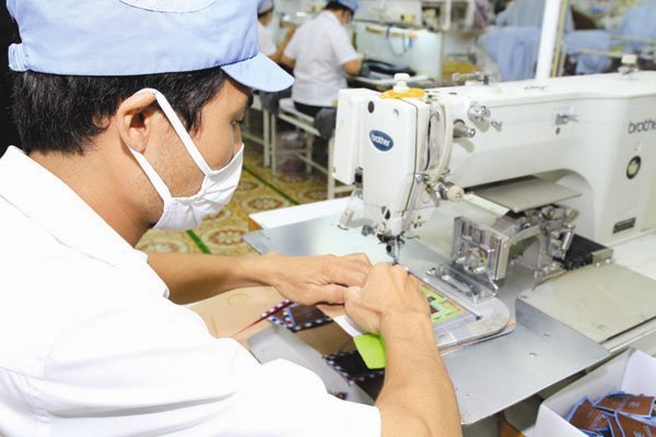 Cơ hội và thách thức của doanh nghiệp Việt Nam trước những sự kiện chính trị của EU.