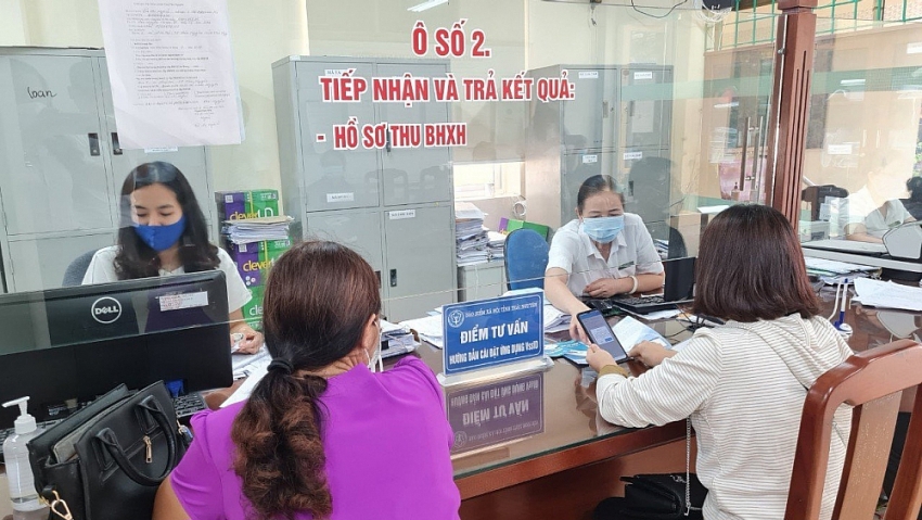 Theo thống kê, đến ngày 28/12/2021, toàn Ngành đã giải quyết cho 846 đơn vị với 160.218 lao động tạm dừng đóng Quỹ Hưu trí và tử tuất với số tiền hơn 1.113 tỷ đồng.
