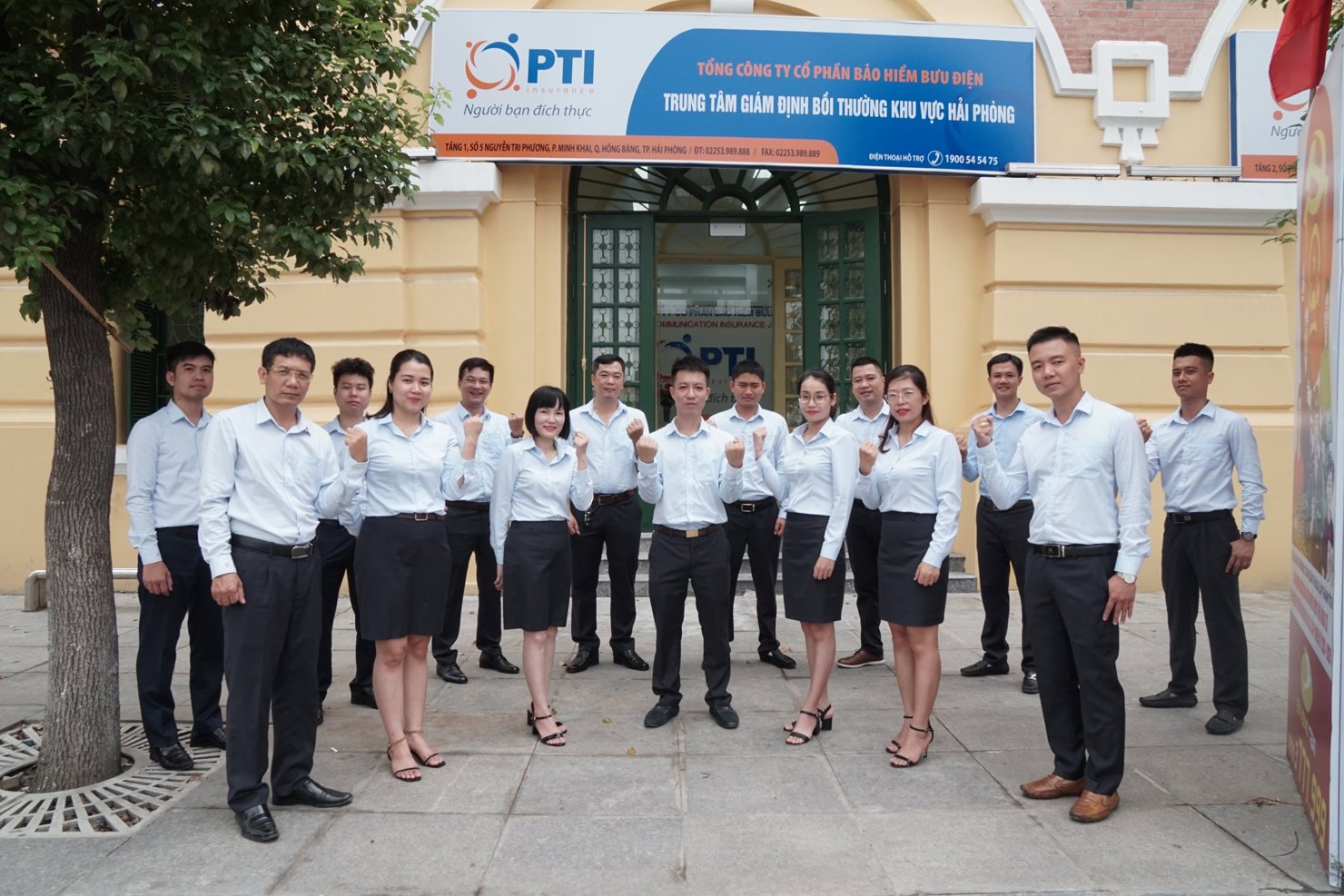 Cán bộ, nhân viên Văn phòng Đại diện Giám định Bồi thường tại Hải Phòng nỗ lực hoàn thành xuất sắc nhiệm vụ kinh doanh được giao (Ảnh chụp trước thời điểm dịch Covid-19). Nguồn: PTI