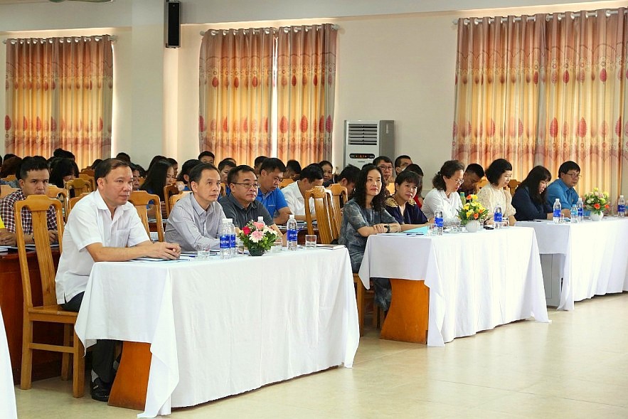 230 đại biểu đại diện l&atilde;nh đạo&nbsp;c&ocirc;ng đo&agrave;n c&aacute;c cấp của 48 tổ chức c&ocirc;ng đo&agrave;n thuộc v&agrave; trực thuộc C&ocirc;ng đo&agrave;n Bộ T&agrave;i ch&iacute;nh tham dự hội nghị.