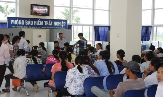 Trong những năm qua, chính sách bảo hiểm thất nghiệp đã khẳng định vai trò trụ cột trong đảm bảo an sinh xã hội, trợ giúp hỗ trợ người lao động vượt qua khó khăn, ổn định cuộc sống.
