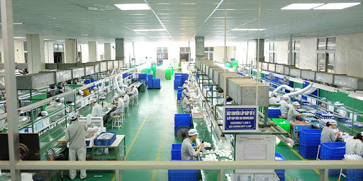 Công ty Rạng Đông cải tiến năng suất gắn liền với tăng thu nhập cho người lao động.