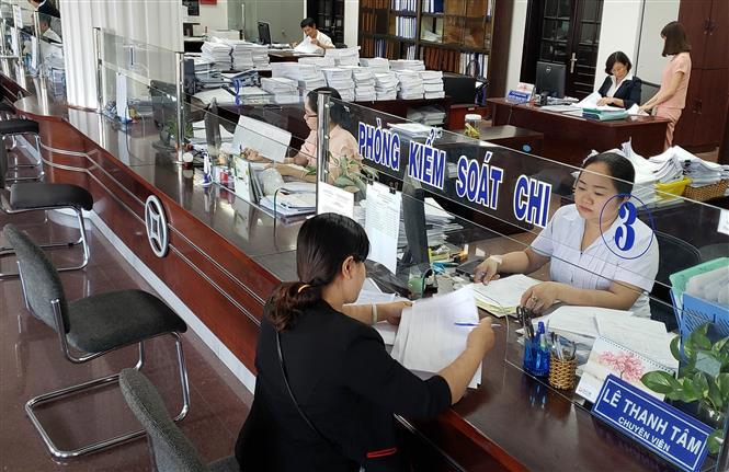 Tính đến ngày 31/8/2019, hệ thống KBNN đã thực hiện kiểm soát chi thường xuyên NSNN qua Kho bạc đạt 570.814 tỷ đồng, bằng 54,7% dự toán.
