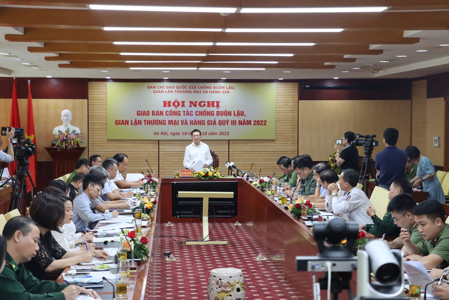 Phó Trưởng ban Thường trực Ban Chỉ đạo 389 quốc gia, Bộ trưởng Bộ Tài chính Hồ Đức Phớc chủ trì Hội nghị giao ban công tác chống buôn lậu, gian lận thương mại và hàng giả quý III/2022.