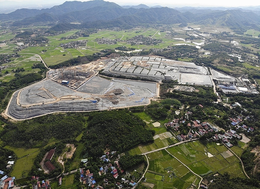 Từ 2021-2025, Hà Nội đặt mục tiêu 70% tổng lượng rác thải xử lý bằng công nghệ hiện đại. (Ảnh: Báo Dân trí)