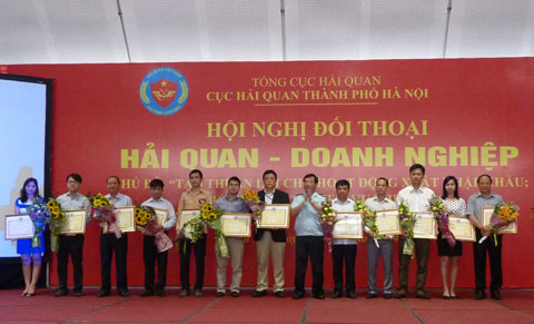 Cục Hải quan TP. Hà Nội: Luôn tạo điều kiện thuận lợi nhất cho doanh nghiệp xuất nhập khẩu trên địa bản. Ảnh minh họa.