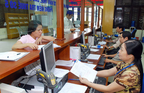 Bên cạnh việc đẩy mạnh cải cách thủ tục hành chính thuế, Cục Thuế TP. Hà Nội tiếp tục quyết liệt thu hồi nợ đọng thuế.