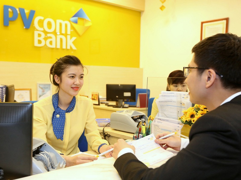 PVcomBank không có chủ trương tặng lãi suất để huy động vốn từ khách hàng.