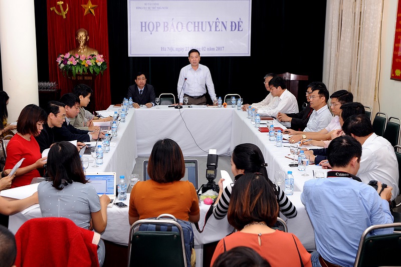 Ông Lê Văn Thời, Phó Tổng cục trưởng Tổng cục DTNN cho biết, Tổng cục DTNN đã hoàn thành 100% kế hoạch xuất cấp gạo hỗ trợ cho 17 tỉnh, thành phố trong dịp Tết Nguyên Đán Đinh Dậu 2017.