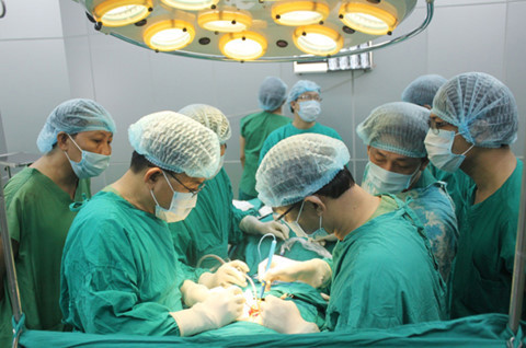 Đến năm 2025, tỷ lệ chi trực tiếp từ tiền túi của hộ gia đình cho y tế giảm còn 35%.